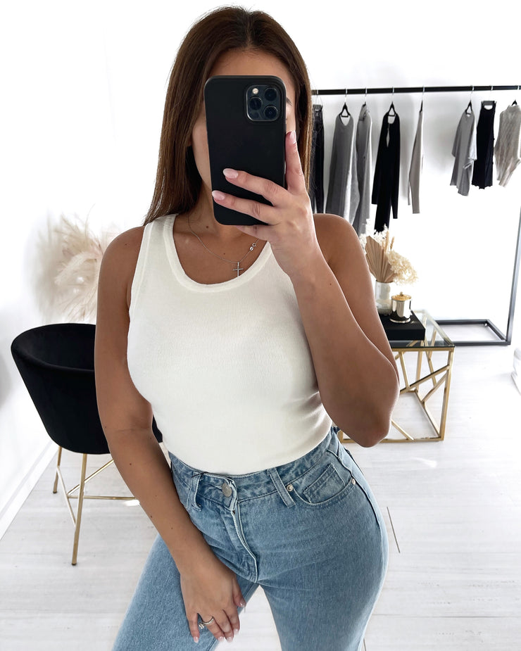 Lisa Crop